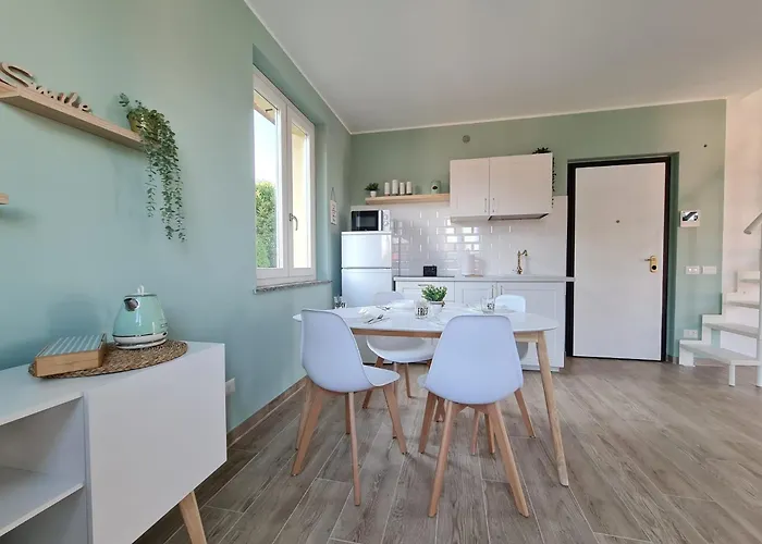 Ama Homes - Balcony Lakeview * בלאג'יו