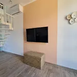 Ama Homes - Balcony Lakeview Bellagio