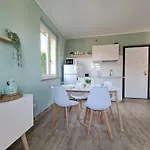 Ama Homes - Balcony Lakeview * Bellagio