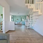 Ama Homes - Balcony Lakeview Appartamento *
