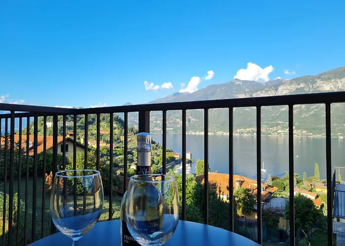 Ama Homes - Balcony Lakeview Apartmán