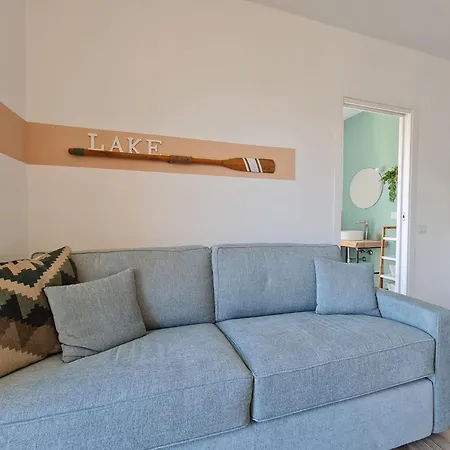 Ama Homes - Balcony Lakeview Белладжо