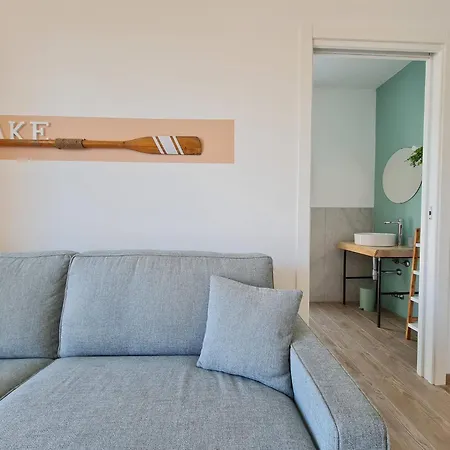 Ama Homes - Balcony Lakeview