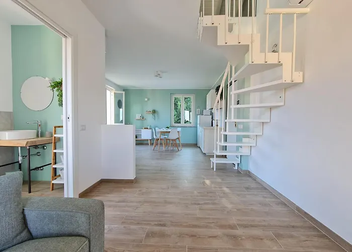 Ama Homes - Balcony Lakeview Apartament *